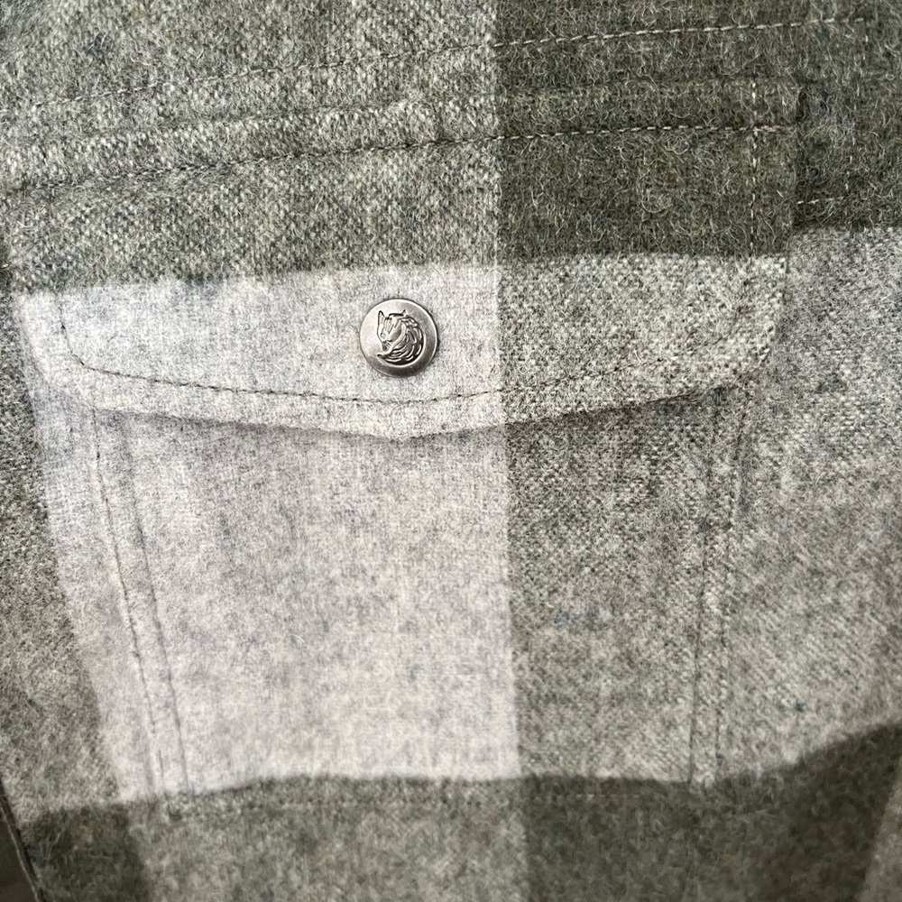 Fjallraven Green and Gray Plaid Canada Shirt Jacket Women’s XL Comfort Fit - Picture 6 of 8